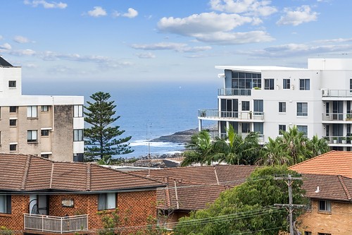 Apartment 12/14-16 Corrimal Street, Wollongong For Lease by Azure Property Agents
